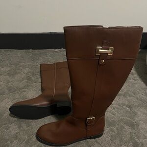 Women's Tall Riding Boots in Brown